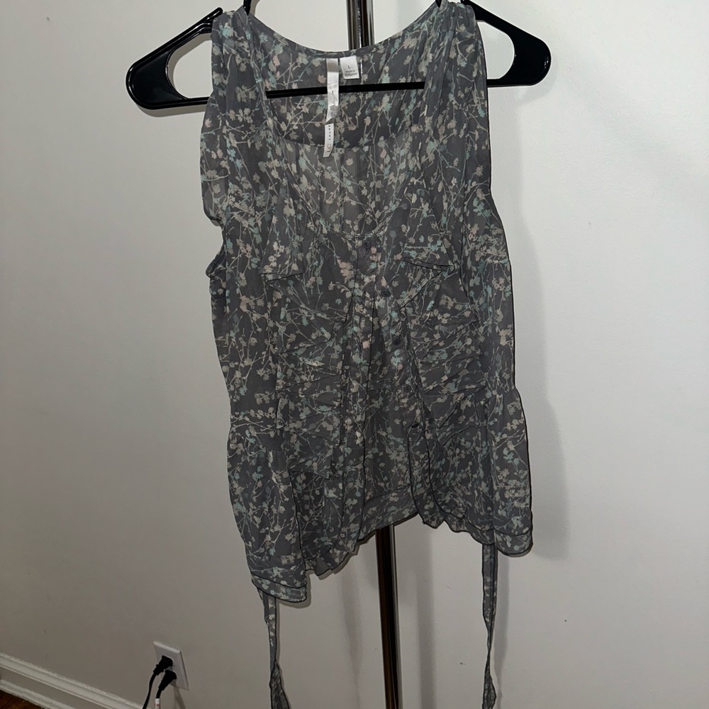 LC LAUREN CONRAD TOP L